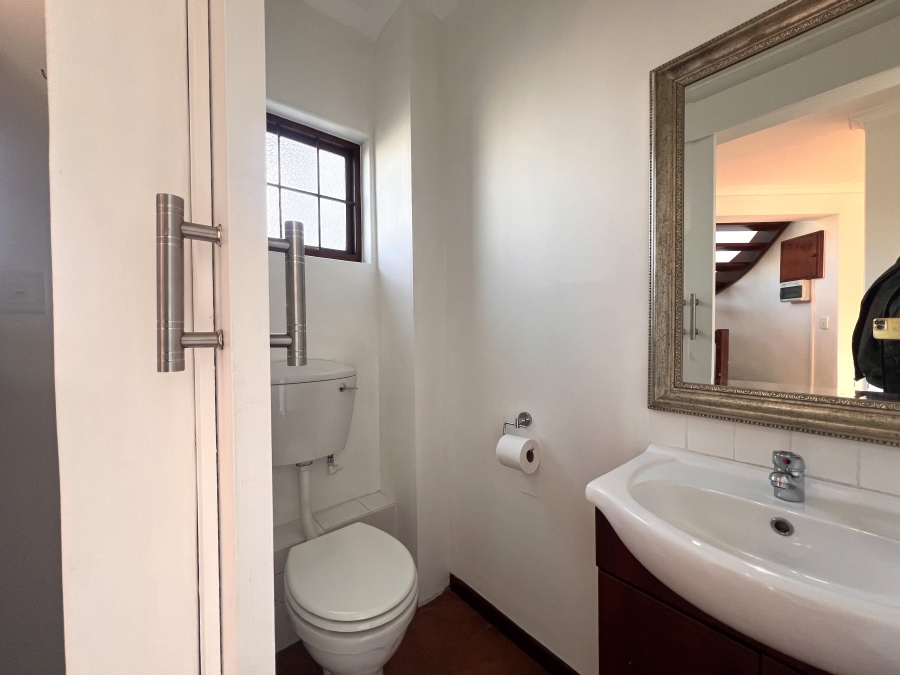 To Let 3 Bedroom Property for Rent in West Beach Western Cape